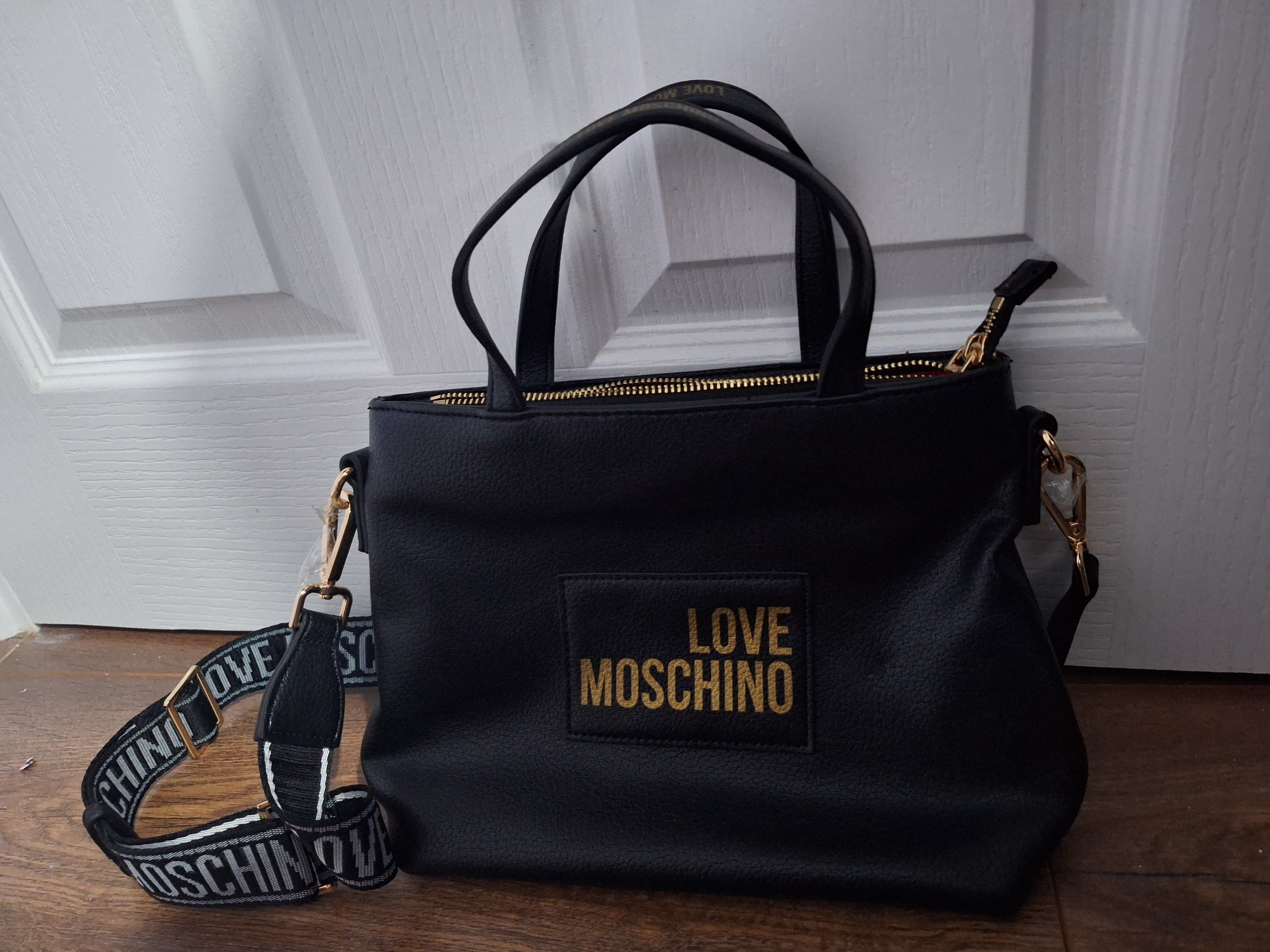 Moschino 