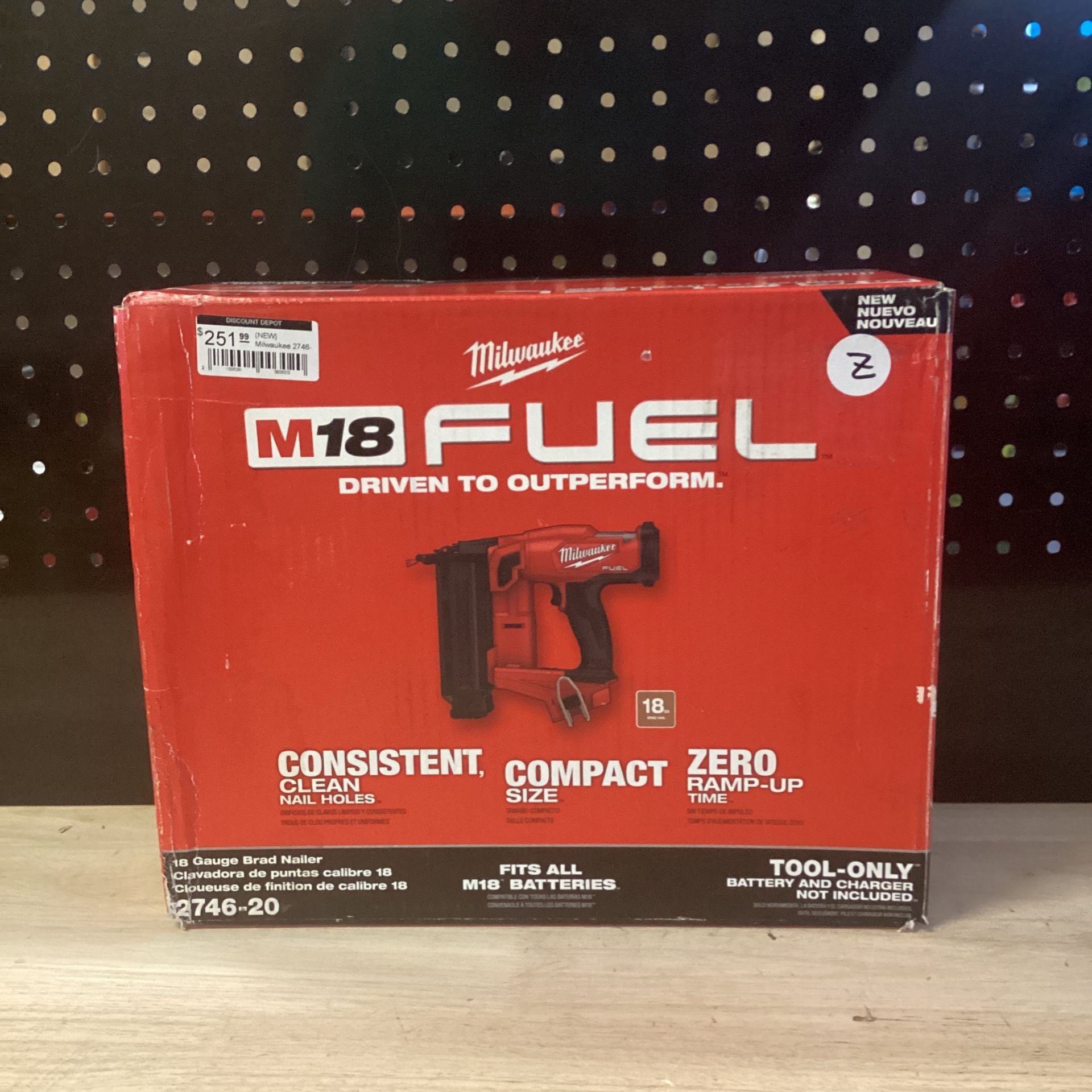 Milwaukee M18 FUEL 16 Gauge Straight Finish Nailer (Bare Tool)