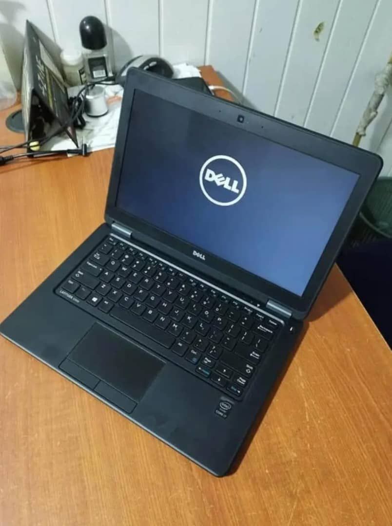 DELL Latitude 7250