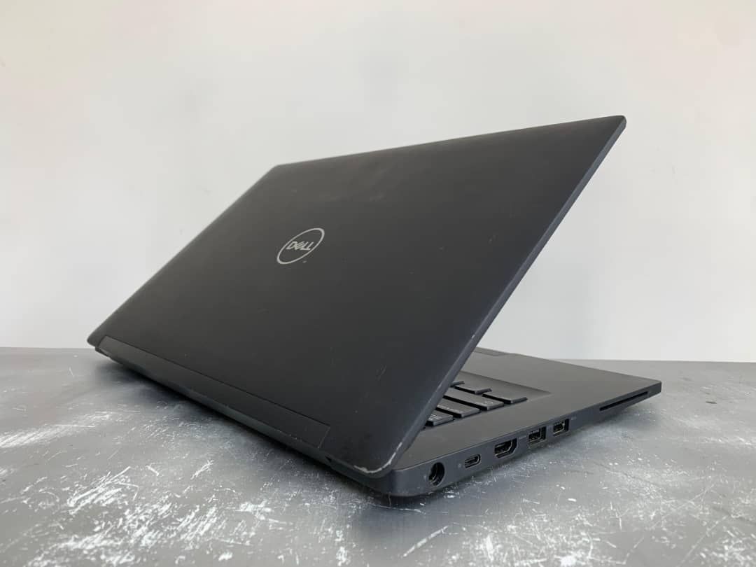 DELL Latitude 7490