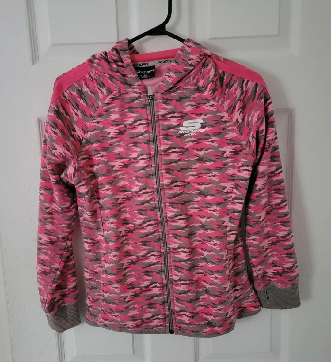 Veste SCKECHERS. 