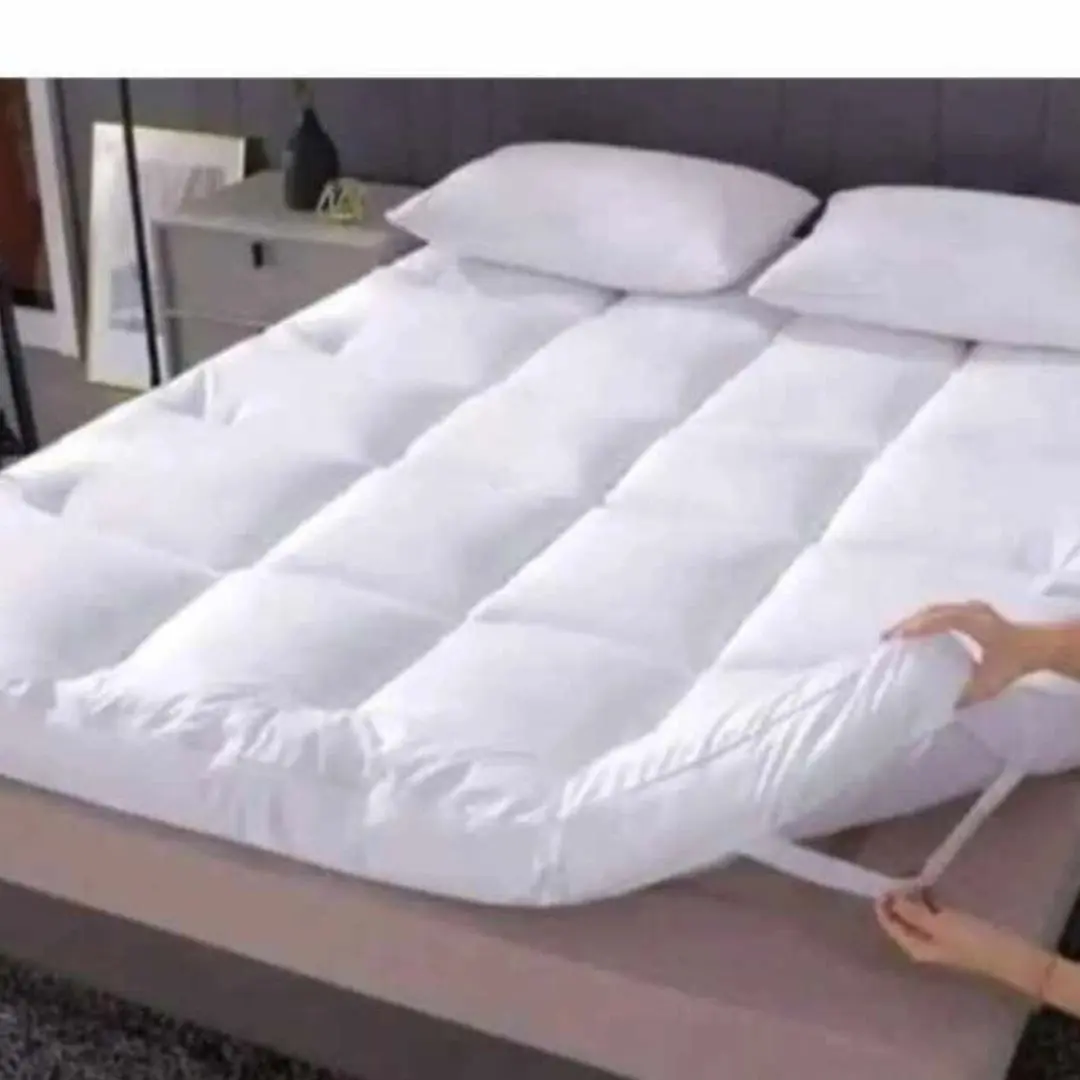 Duvet and bedspread curtains bedtoper 
