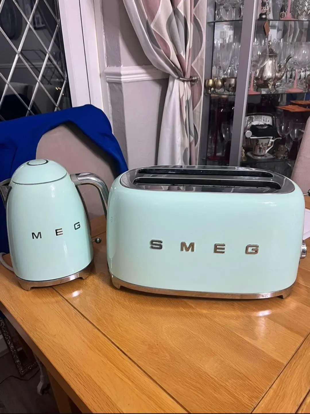 Smeg kettle and toaster 