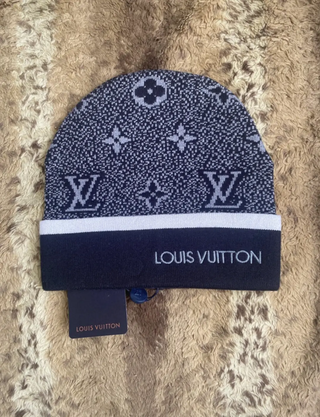Bonnet louis Vuitton 
