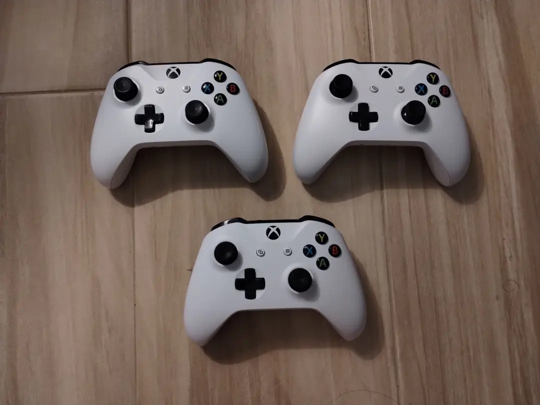 White Xbox One Controllers