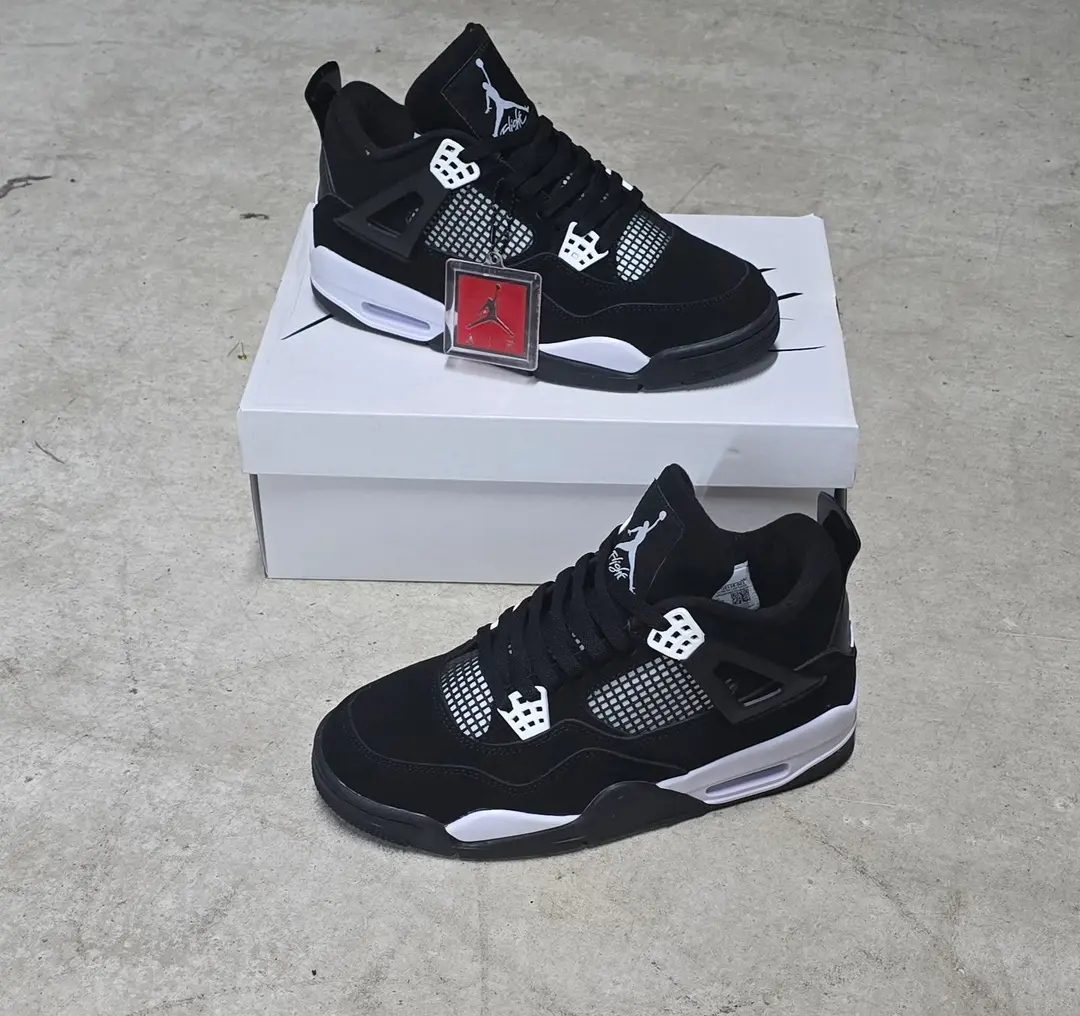 Jordan 4s retro white thunder 