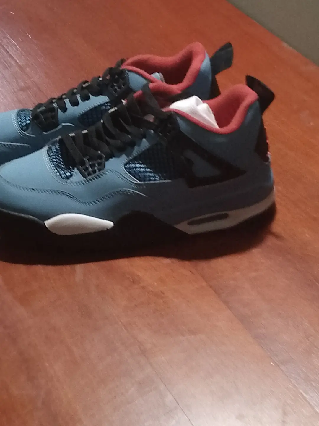 Jordan 4