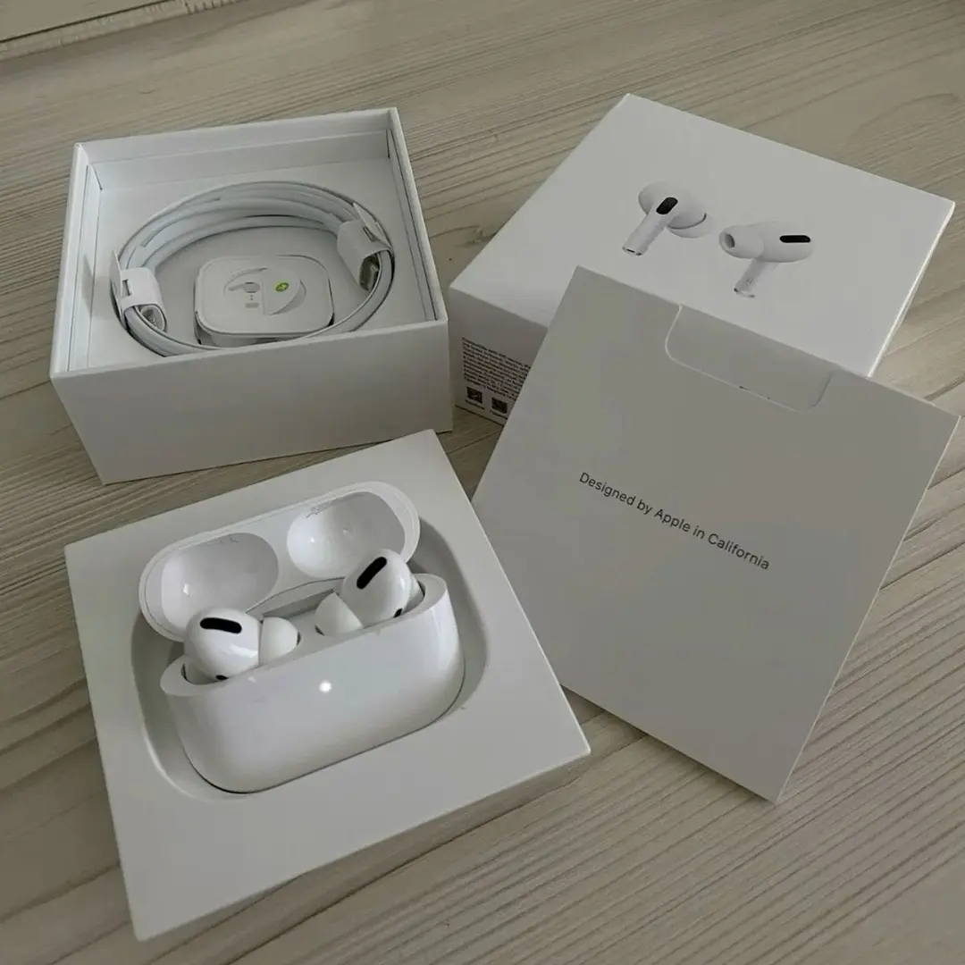 Apple AirPod 4th Gen