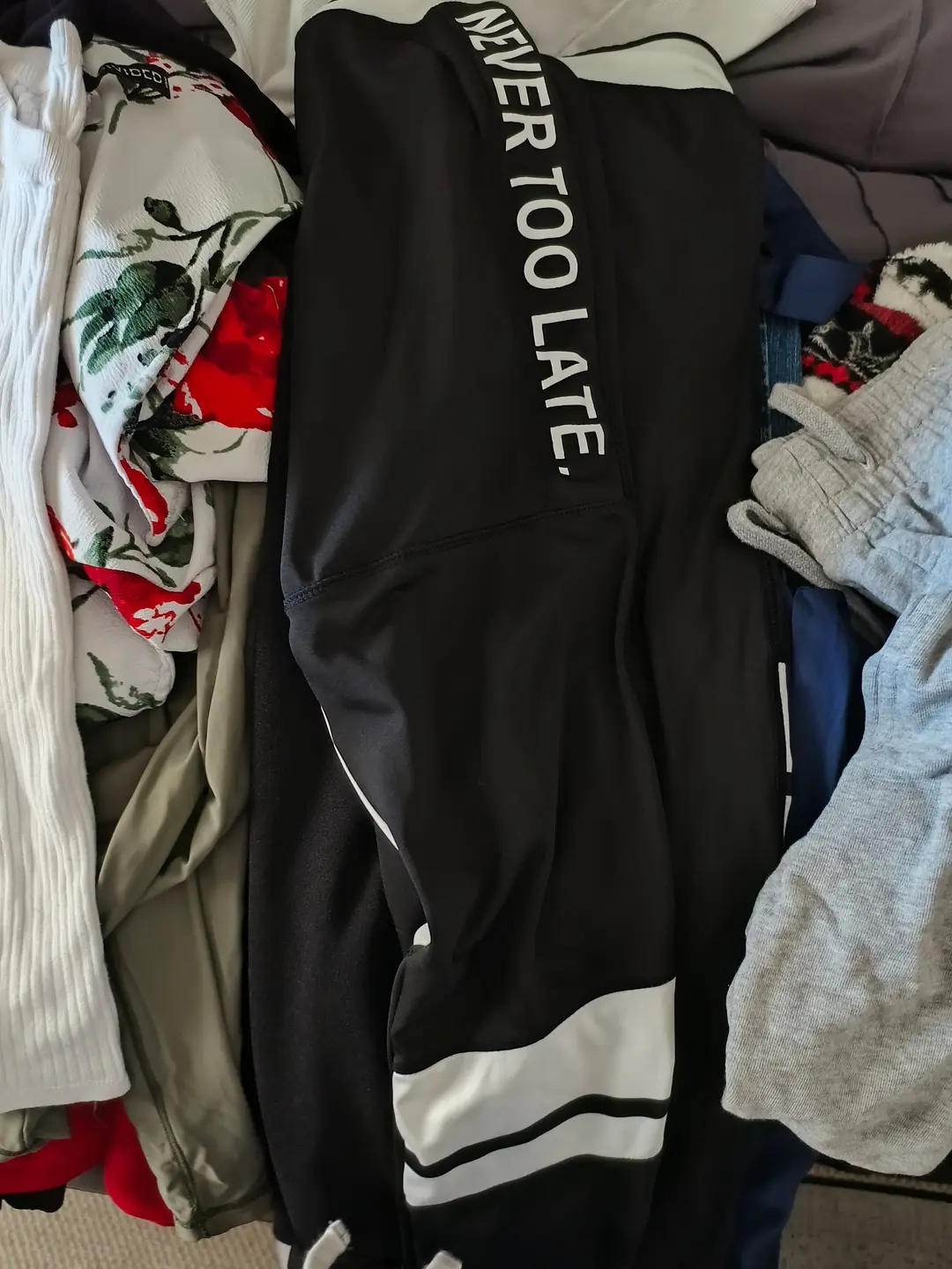 Pantalon jogging neuve 