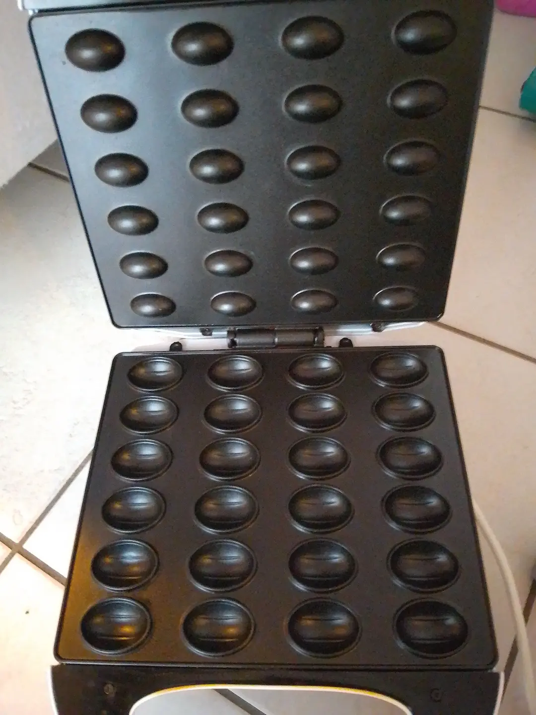 Plat de cuisson pour biscuits fourrés 