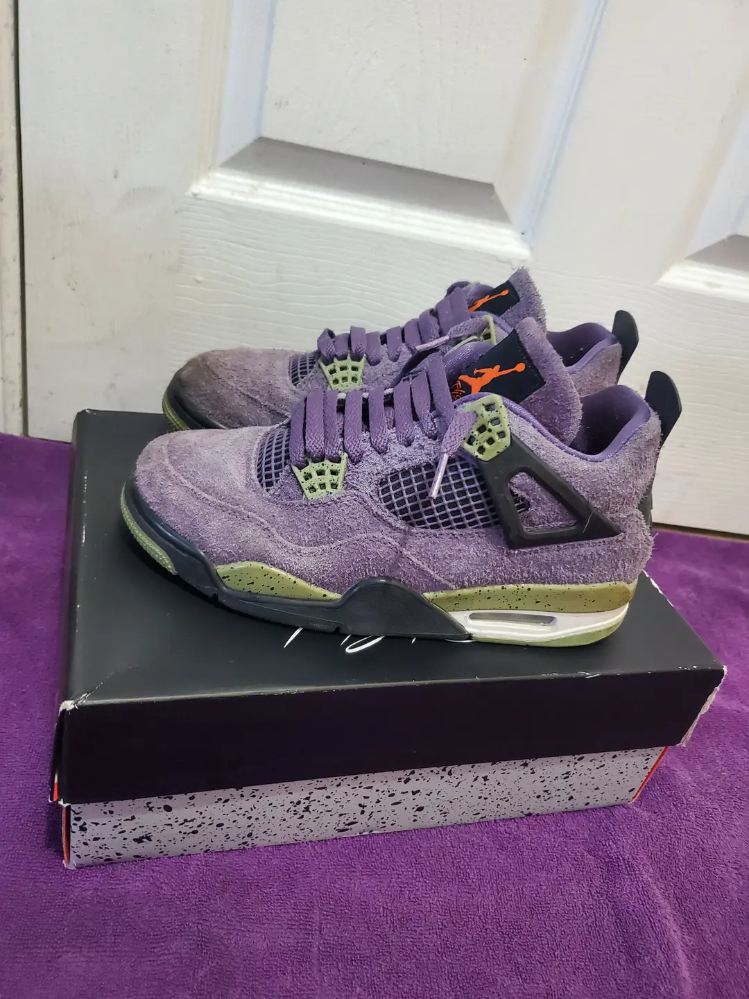 Jordan 4 purple canyon rétro 
