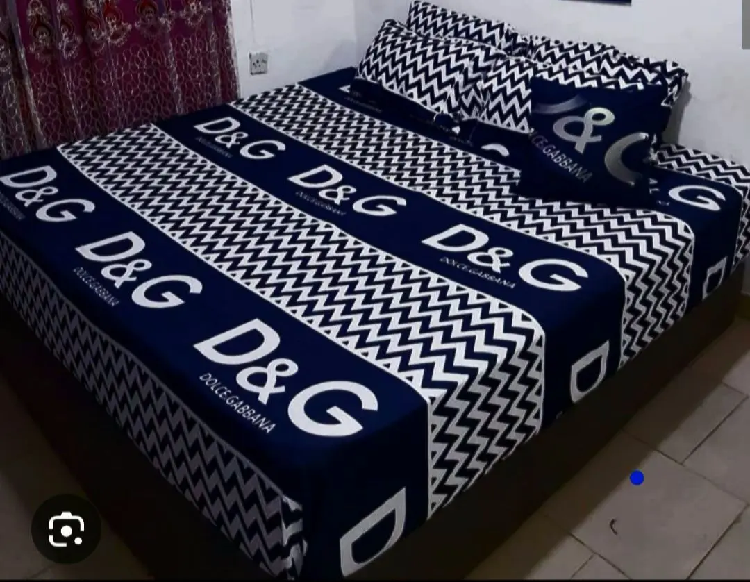 Drap de lit avec 4 titre d'oreiller 