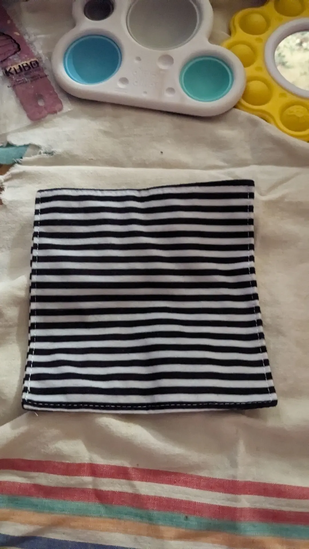 Crinkle soft baby toy 