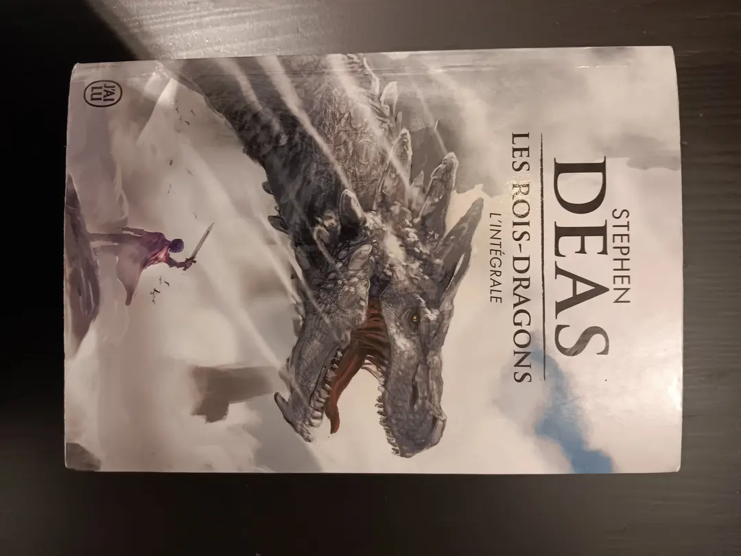 Roman de Stephen Deas
* Les Rois dragons L'intégrale