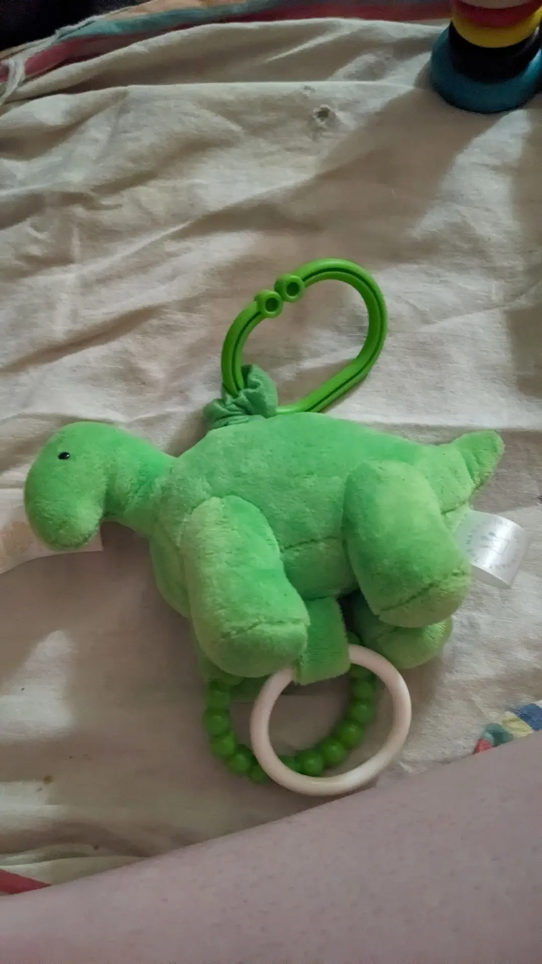 Manhattan carseat baby toy 