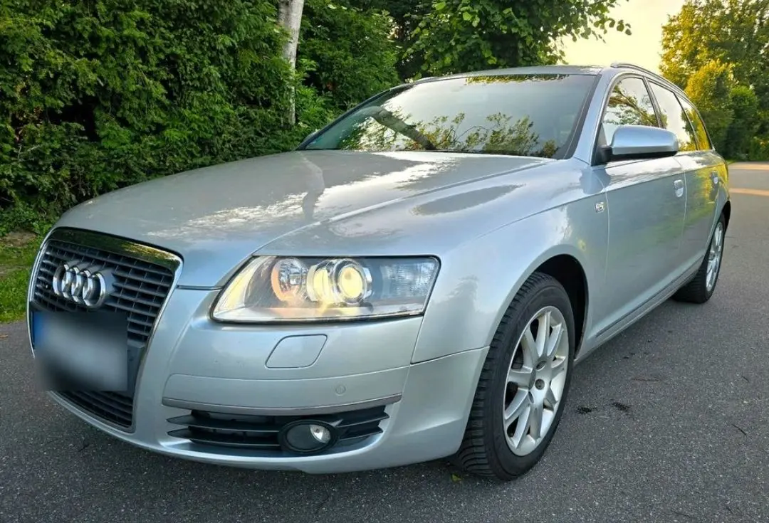 Audi A6 Avant 2.7 TD Quattro Automatique / CT / Attelage