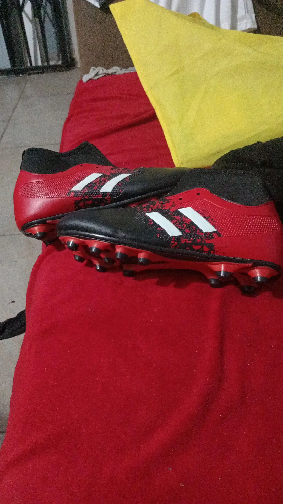 Soccer boots
