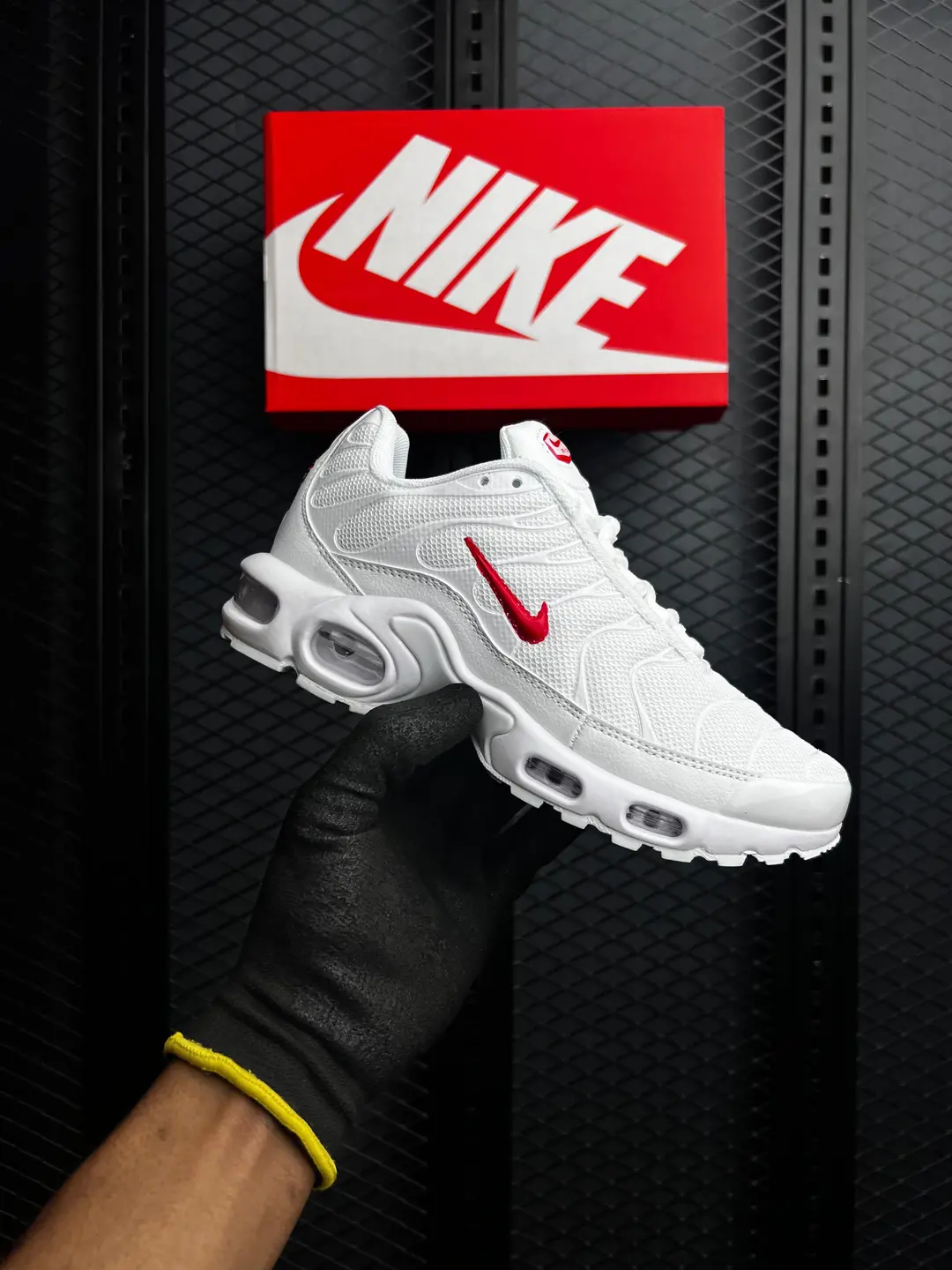 Original nike shoes on special 