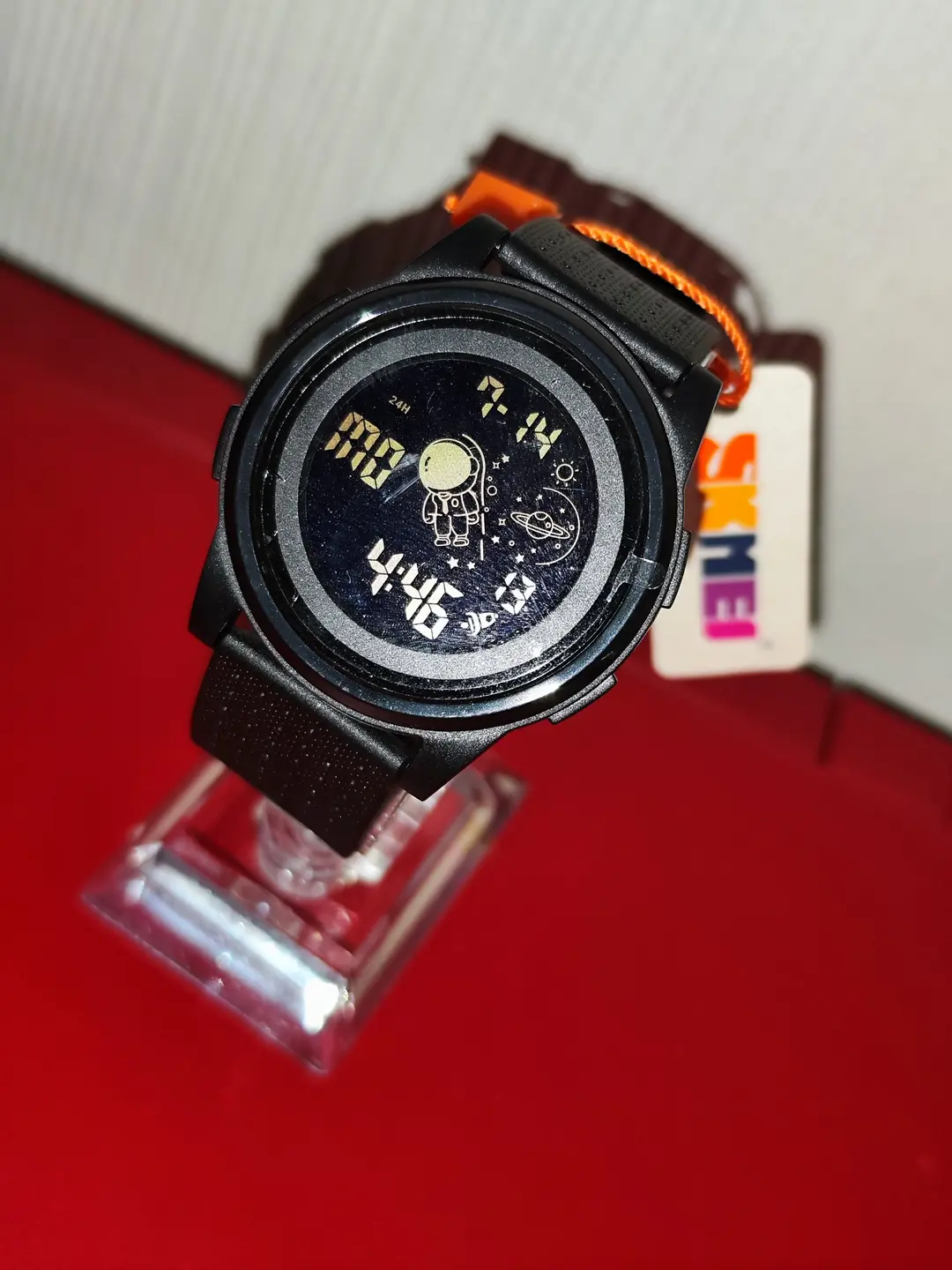 Mens waterproof digital watch 
