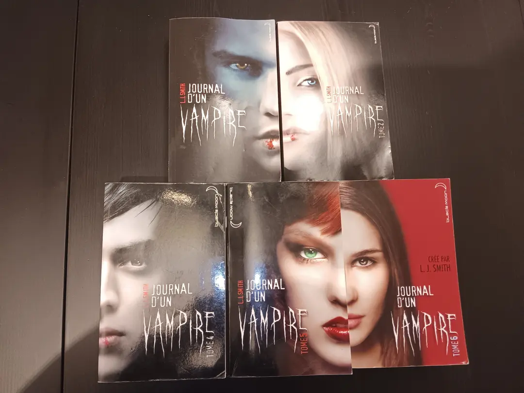 Livres de L.J. Smith
**Série Journal d'un vampire