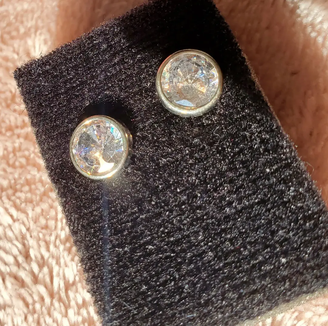  Round Mexican Silver Earrings with Sparkling Center Stone ✨