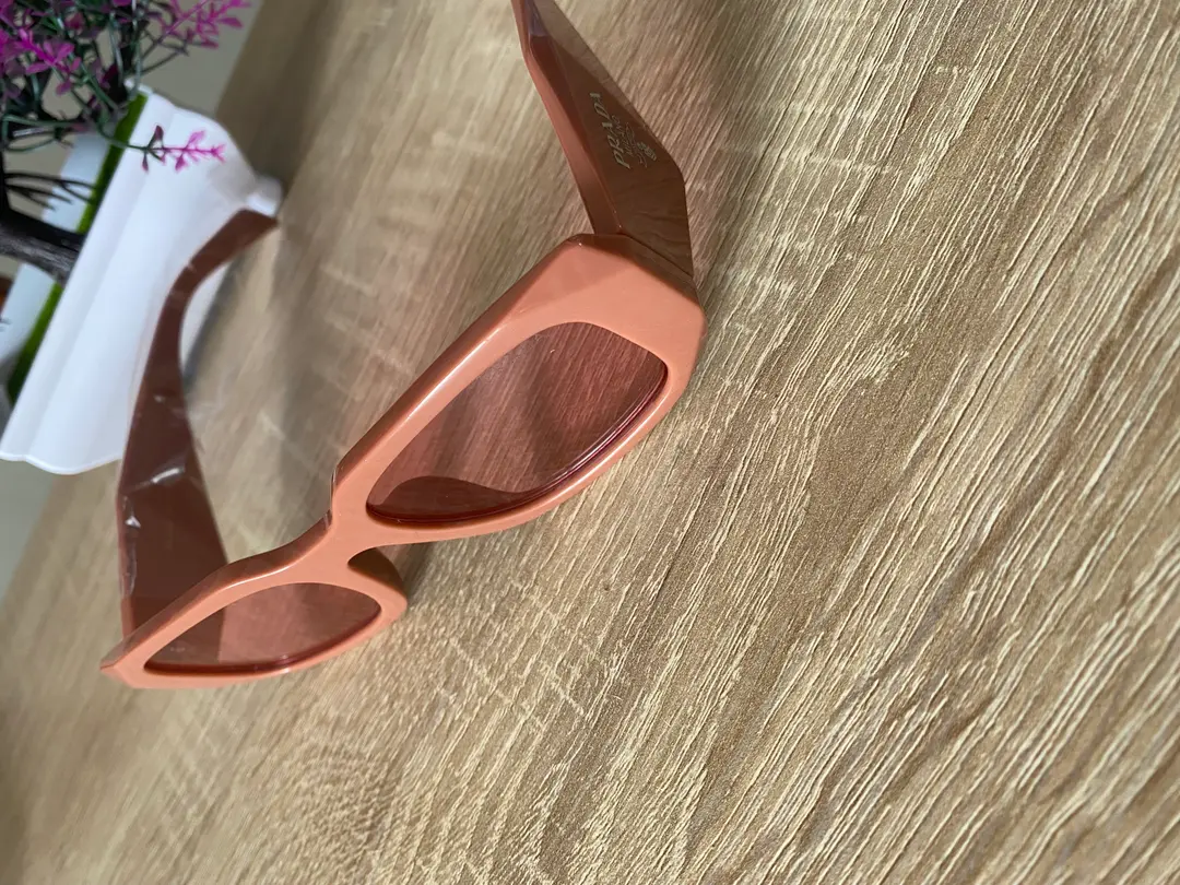 Lunette de soleil prada 