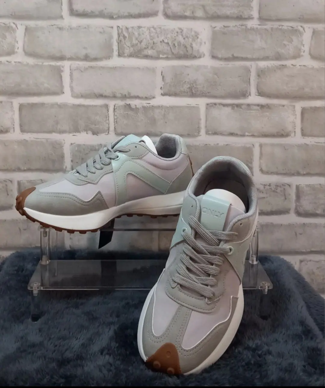 women’s only trainers in chic grey and mint!