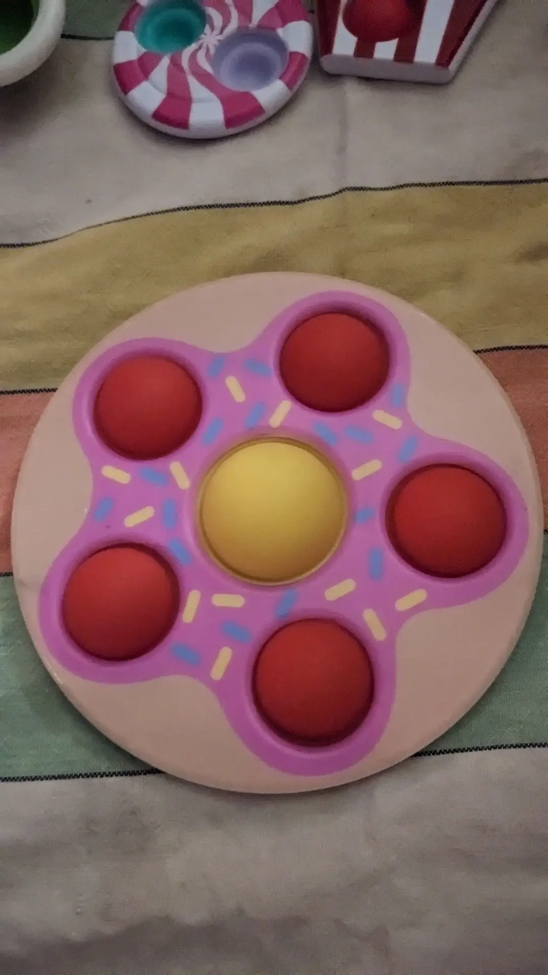 Simple dimple fidget pop it y