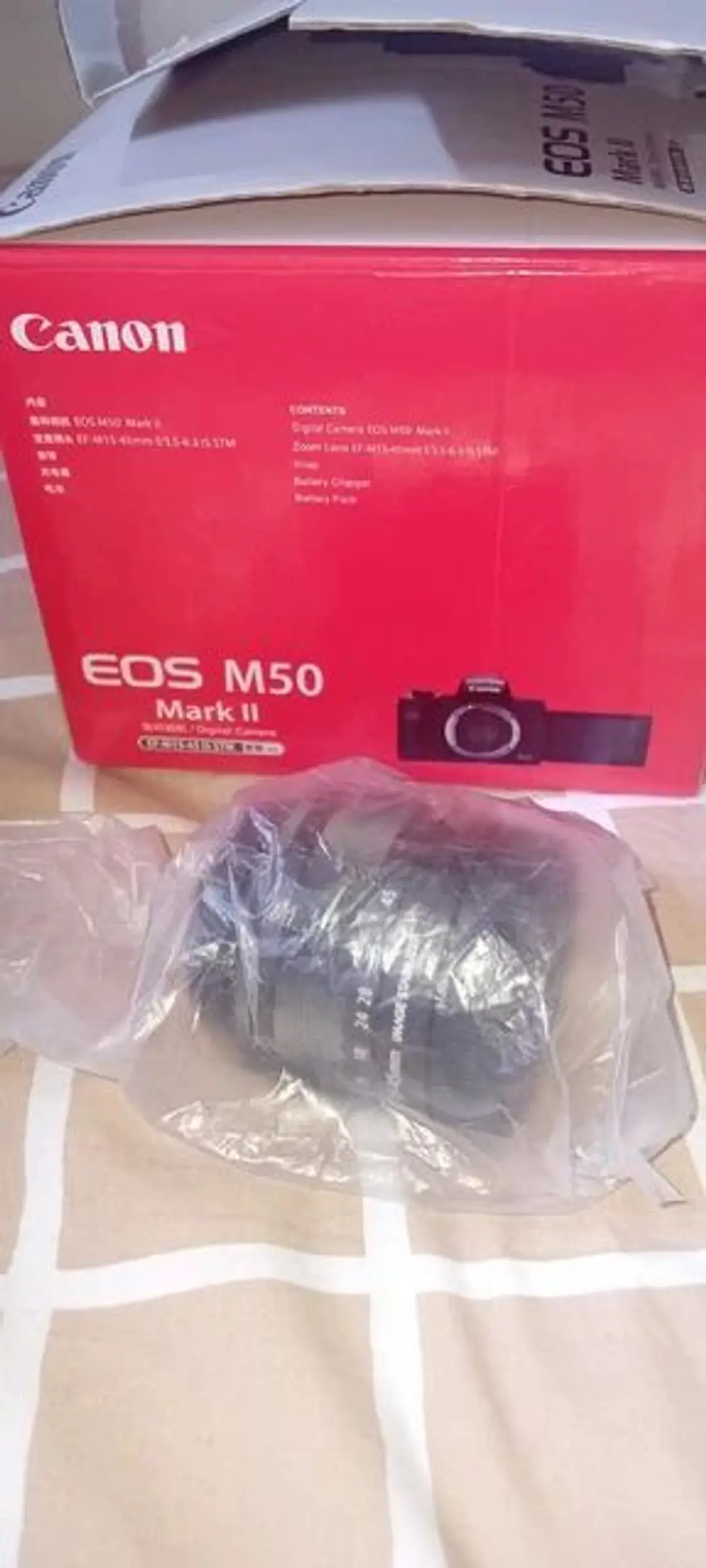 Canon EOS M50 