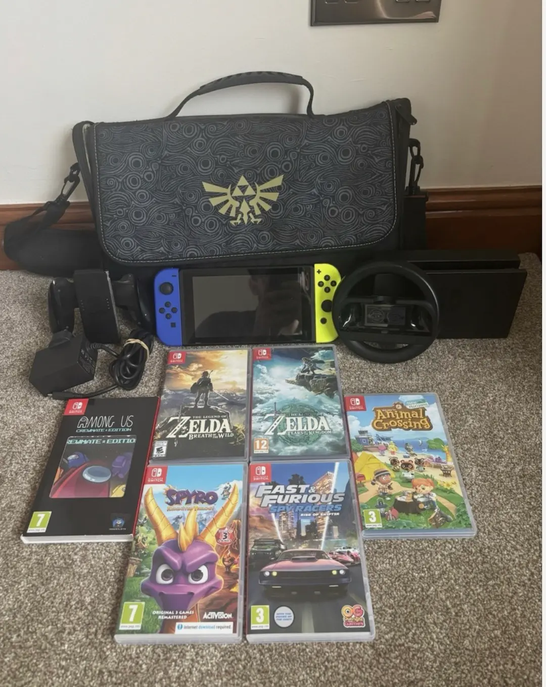 Nintendo Switch Console Bundle With Zelda Travell Bag And Games