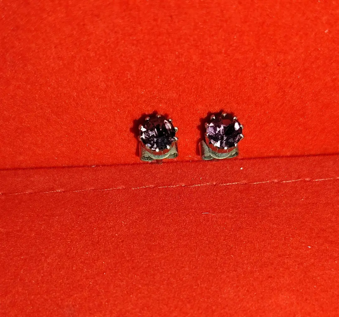 Earings 