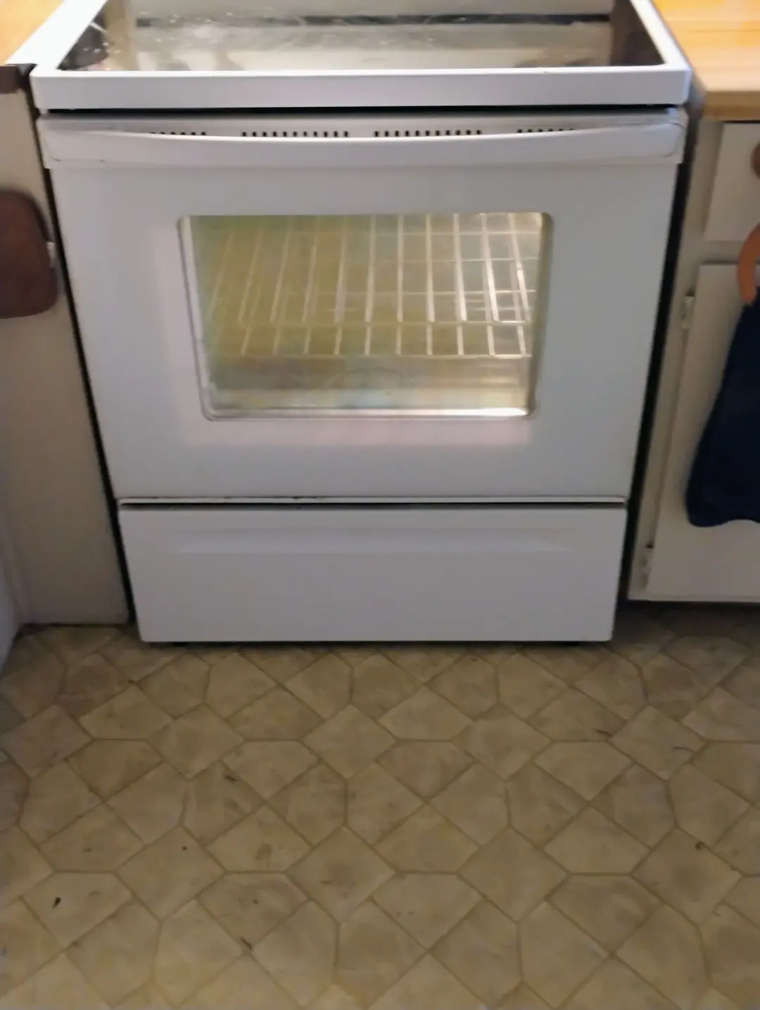 Amana stove
