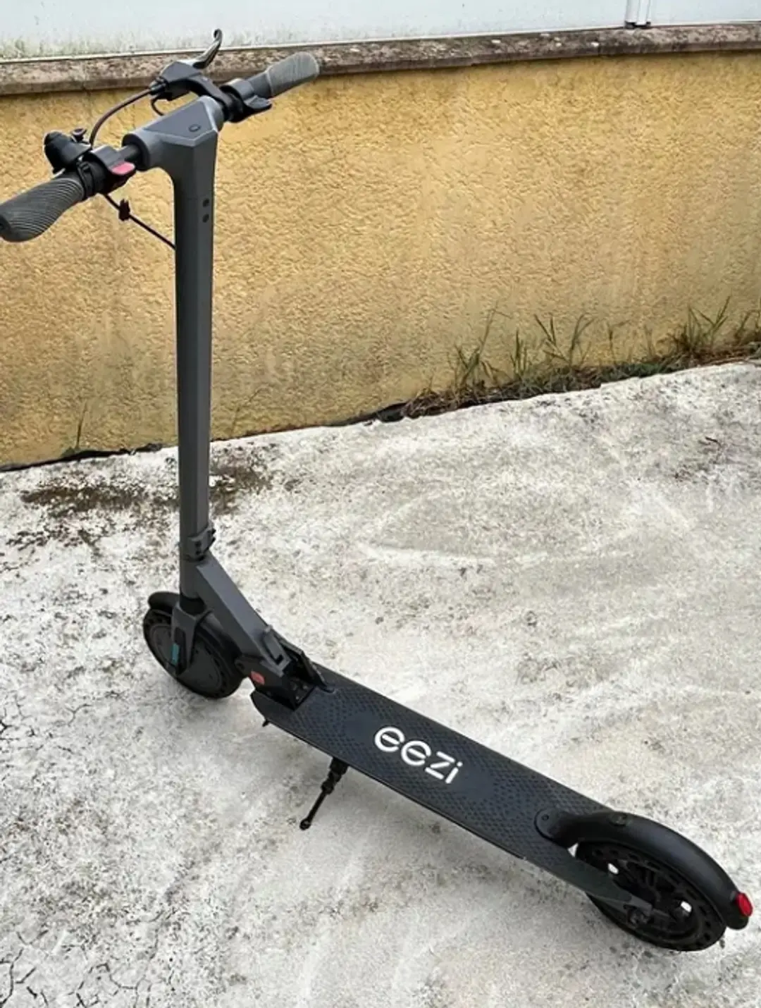 Trottinette électrique EEZI 