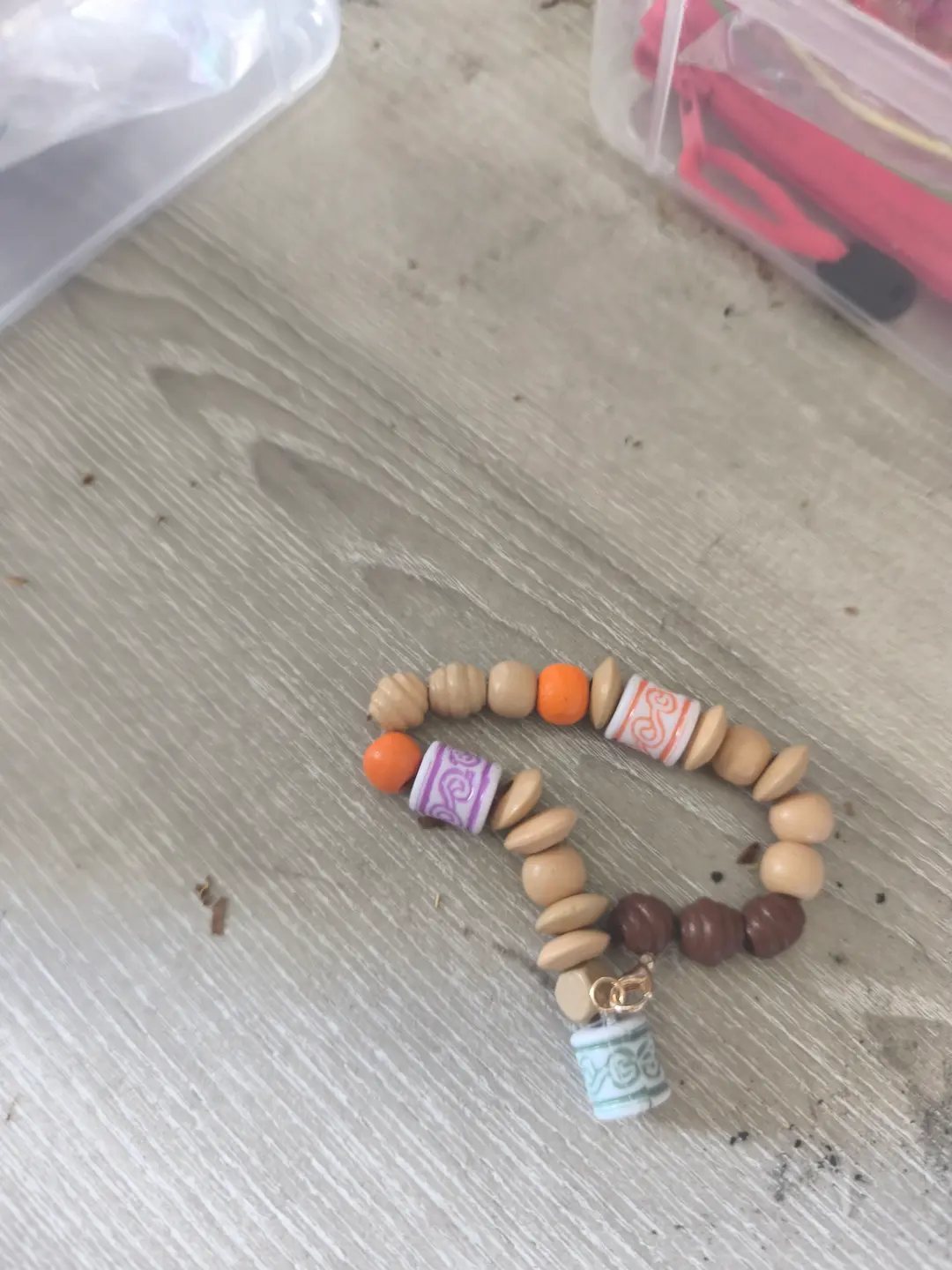 Bracelet en bois fait maison