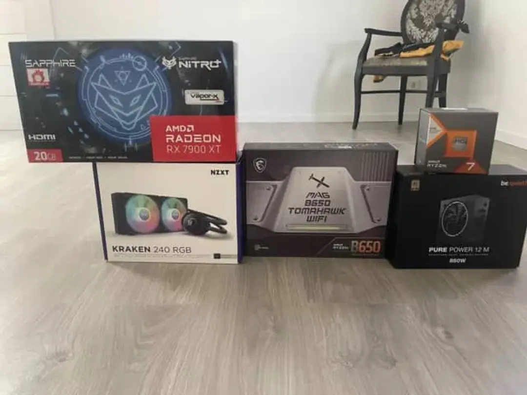 Gaming PC•Ryzen 7 7800X3D•Radeon RX 7900 XT 20GB•32 GB DDR5 6000MHz•2TB NVMe