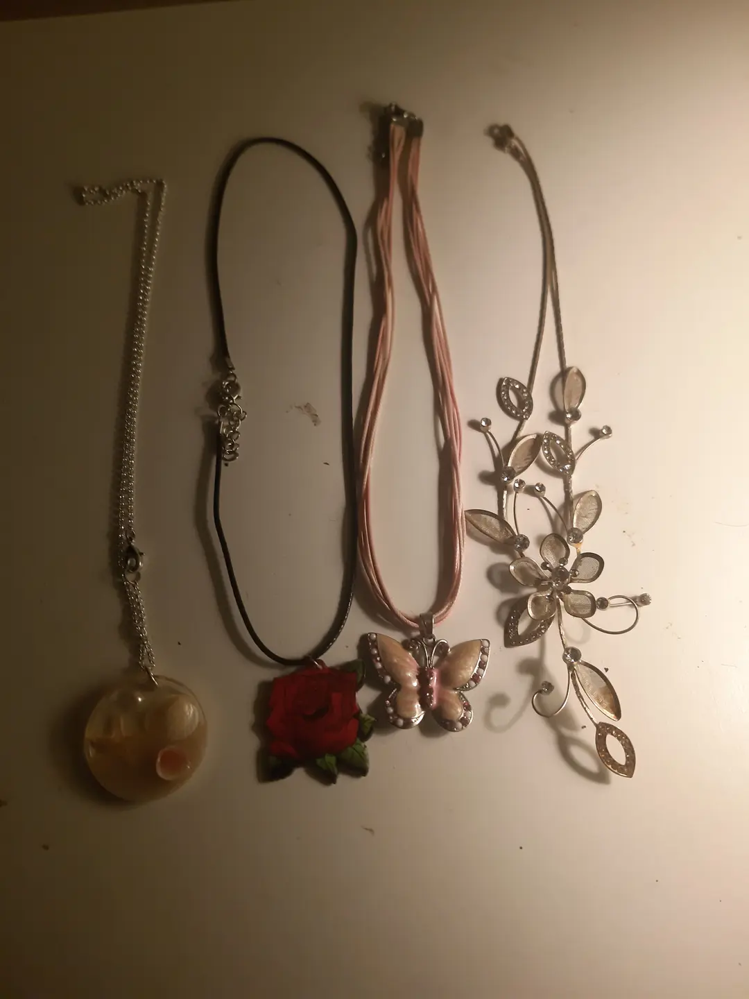 Lot de Collier divers 