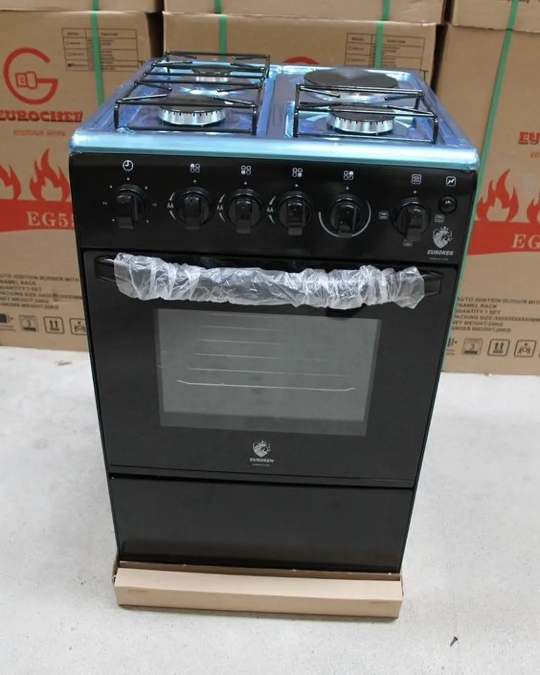 cuisinière à gaz et électrique de la marque EURDEEN