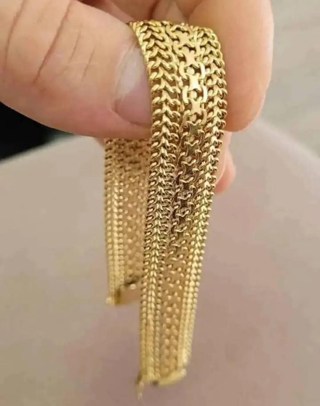 Magnifique bracelet en or 18 carats massif