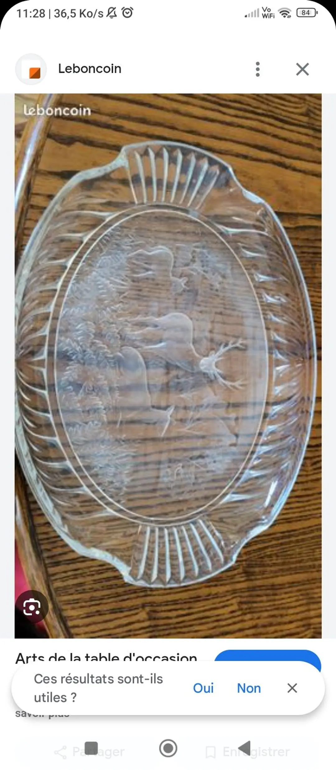 Assiette de la table 