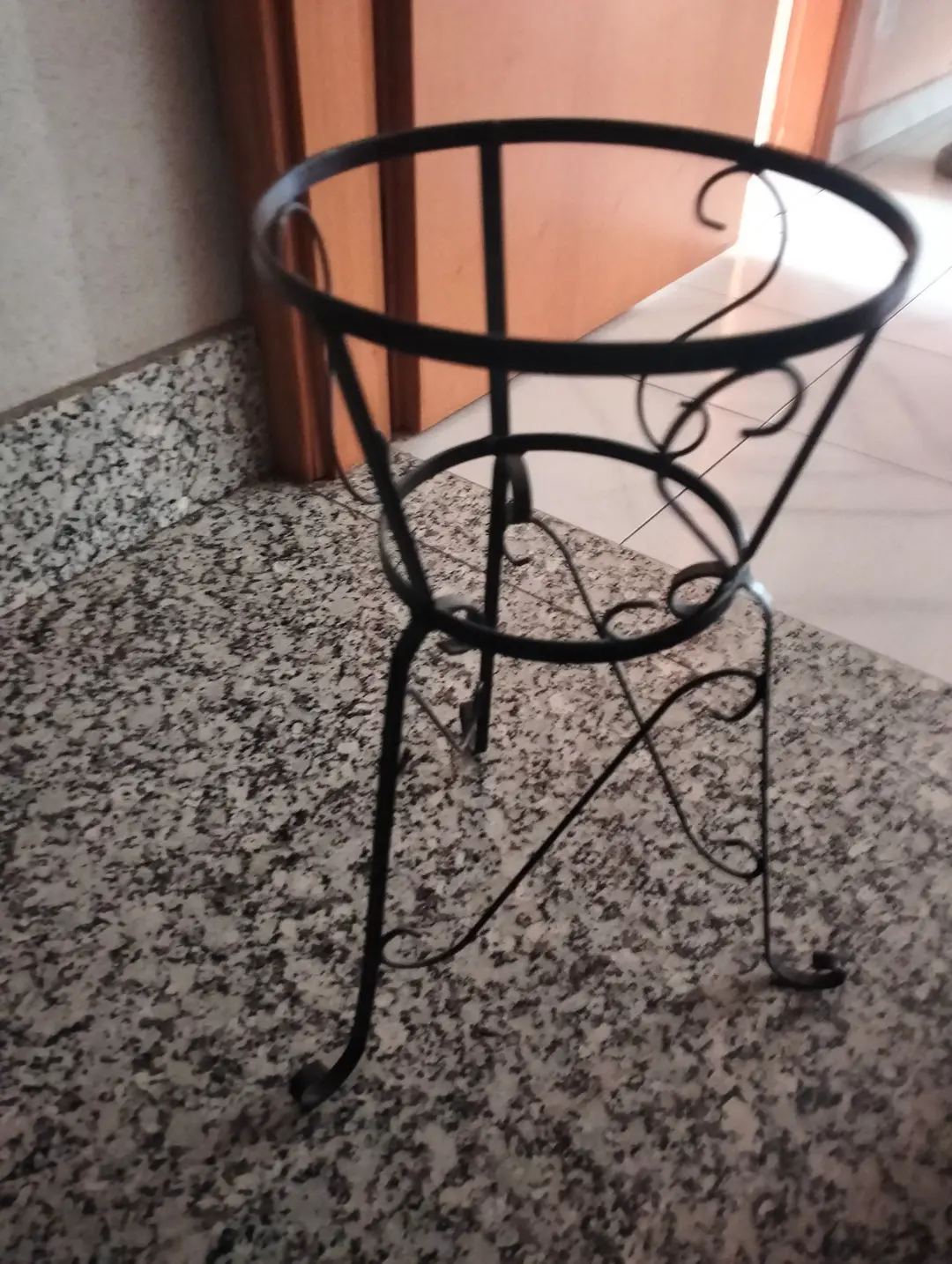 Porta pianta in ferro 