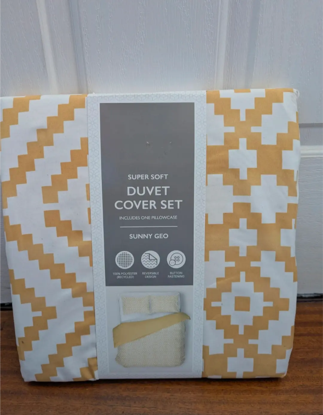 Sunny Yellow Geometric Single Duvet Cover & 1 Pillowcase Set