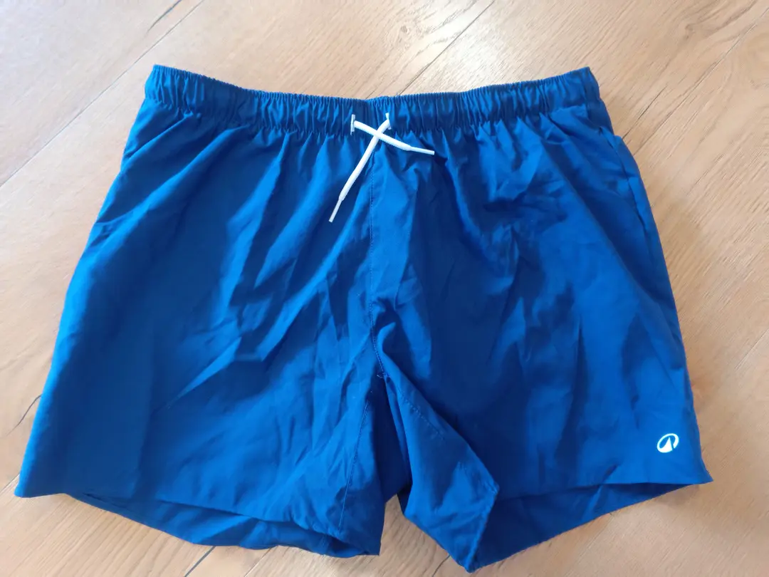 Short bleu marine