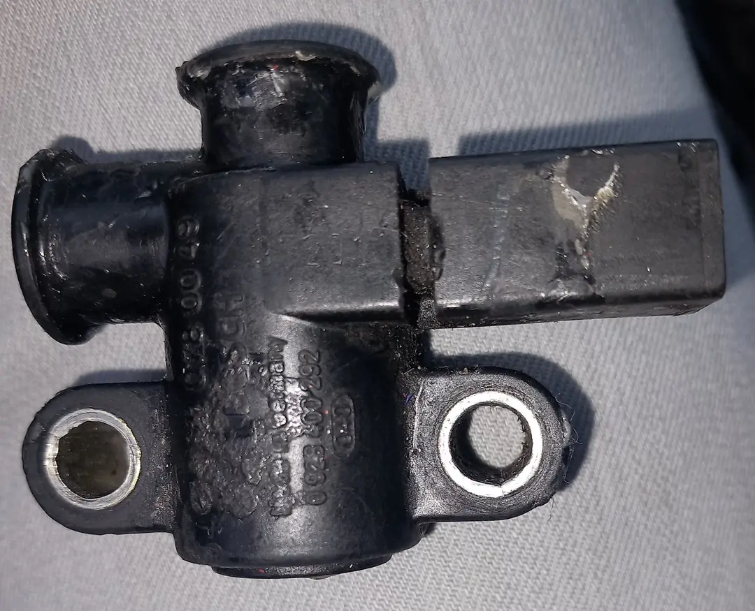 Régulateur de pression de gasoil mercedes 