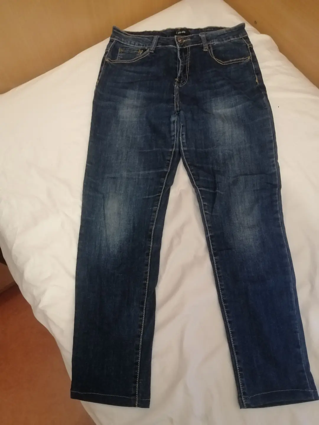 Jean foncé, taille 42 