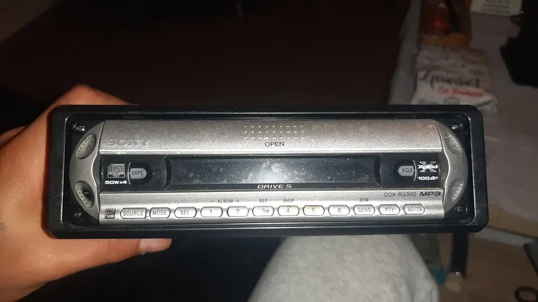Auto radio CDX-R3300