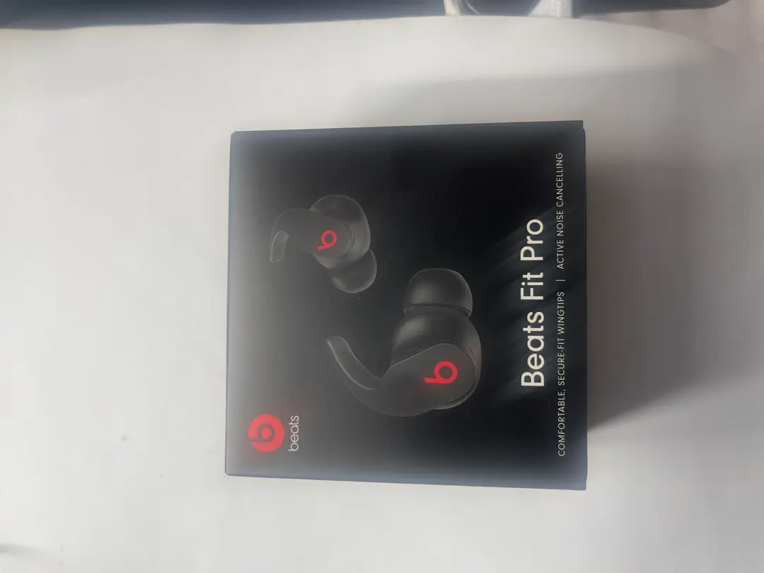 Beats Fit Pro – True Wireless Noise-Cancelling Earbuds – Beats Black