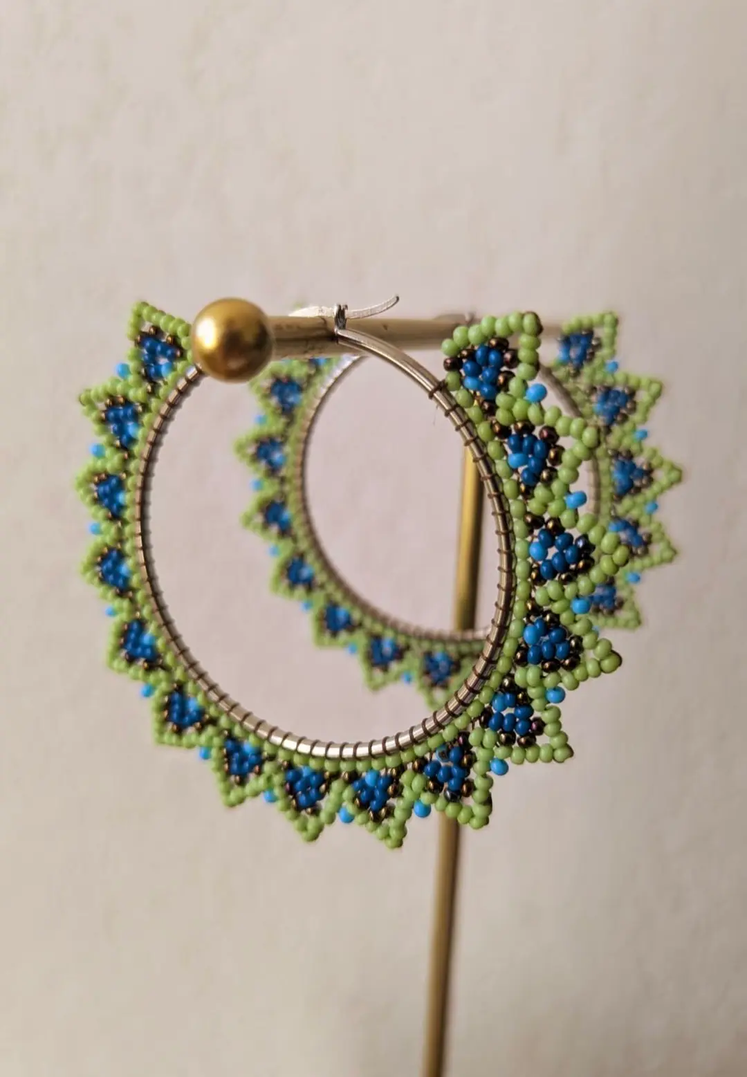 Boucles d'Oreilles Areola Fleur Perles de Rocaille Fait Main