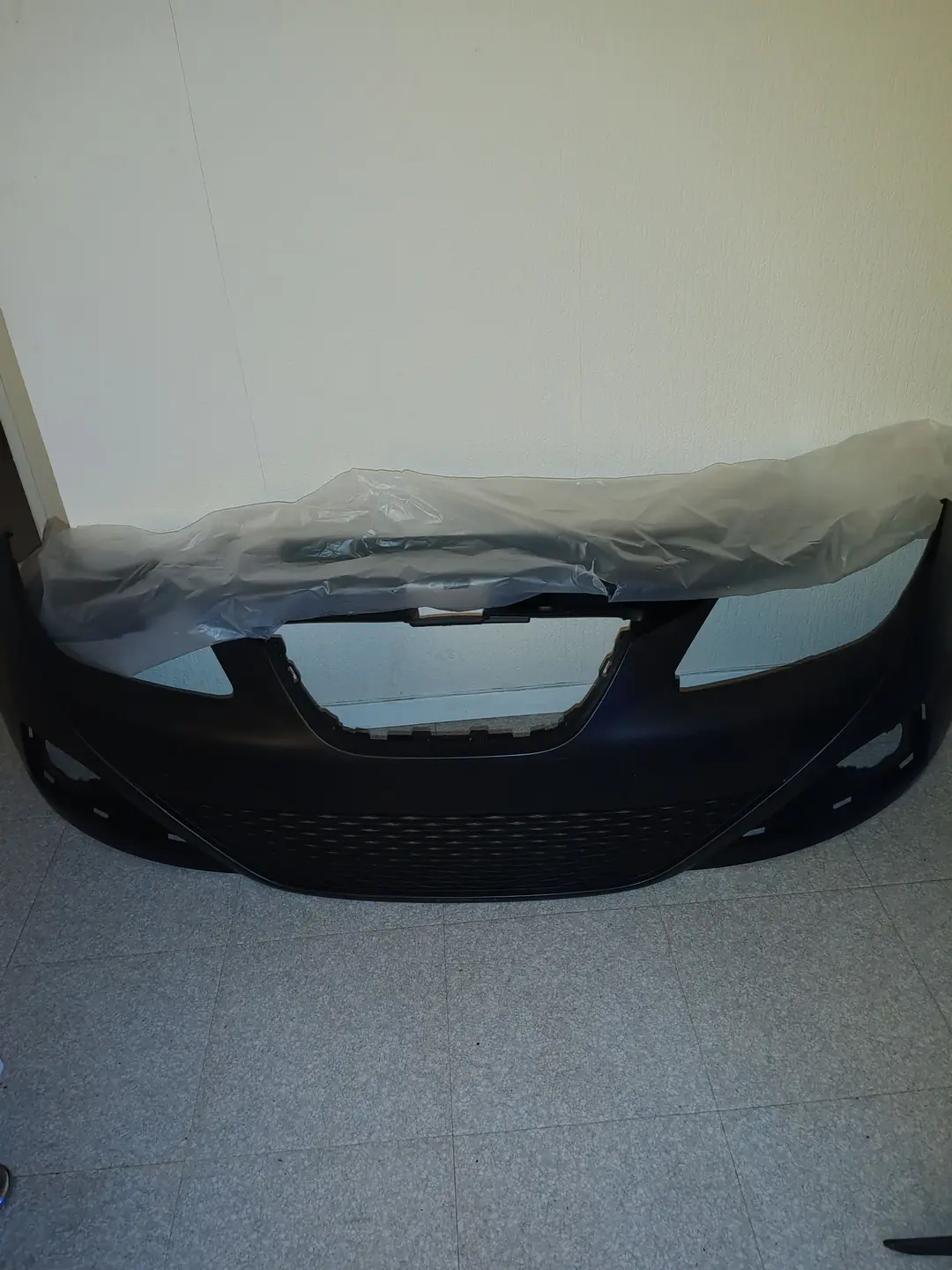 Pare chocs seat avant 