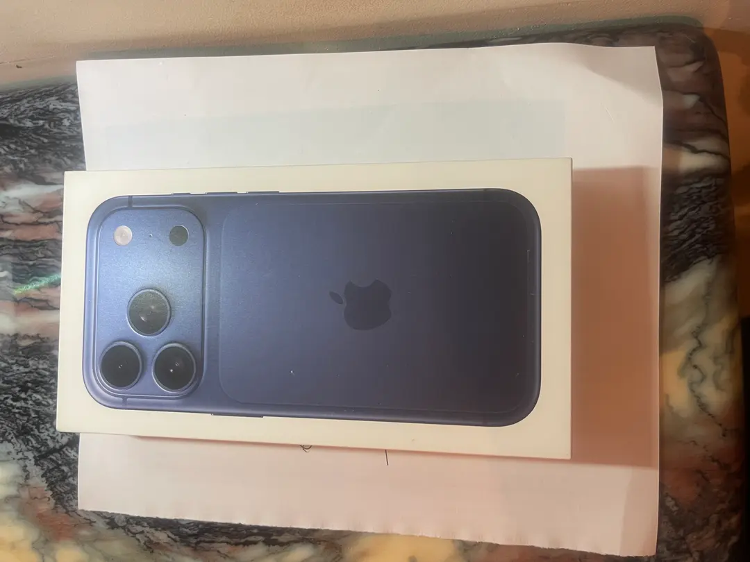 iPhone 17 pro 256GB Deep Blue 