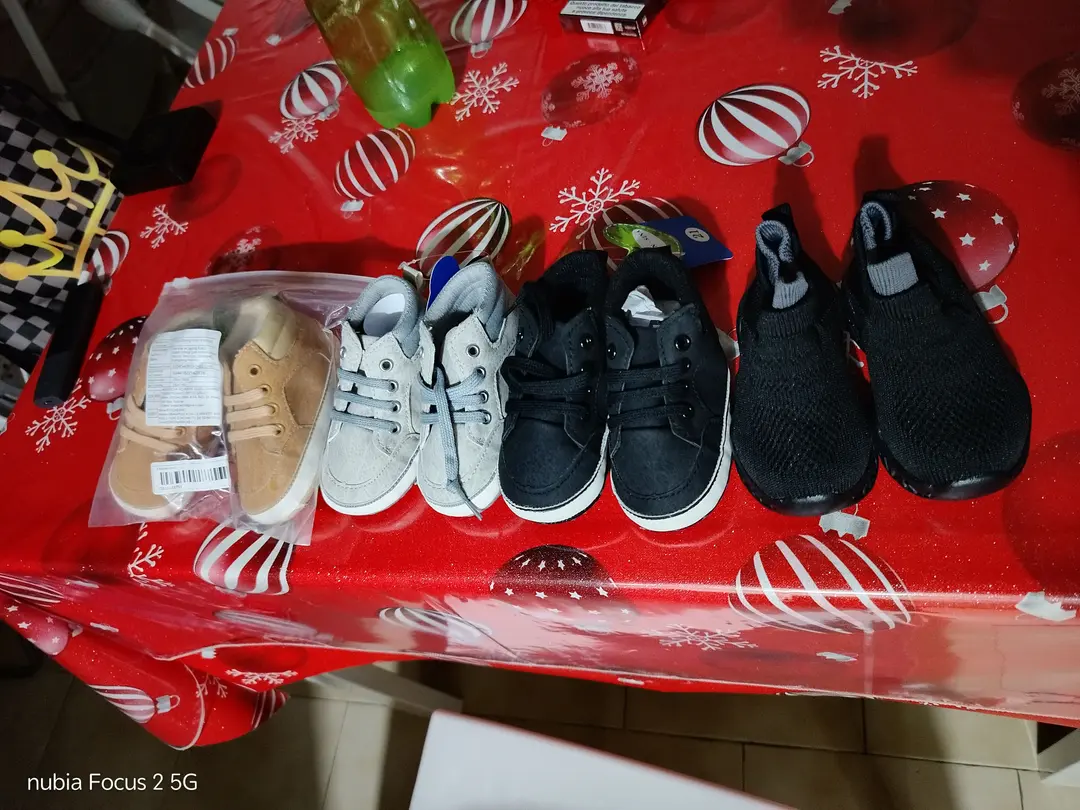 Vendo set di scarpine bambini e neonato tg 21 mai usate